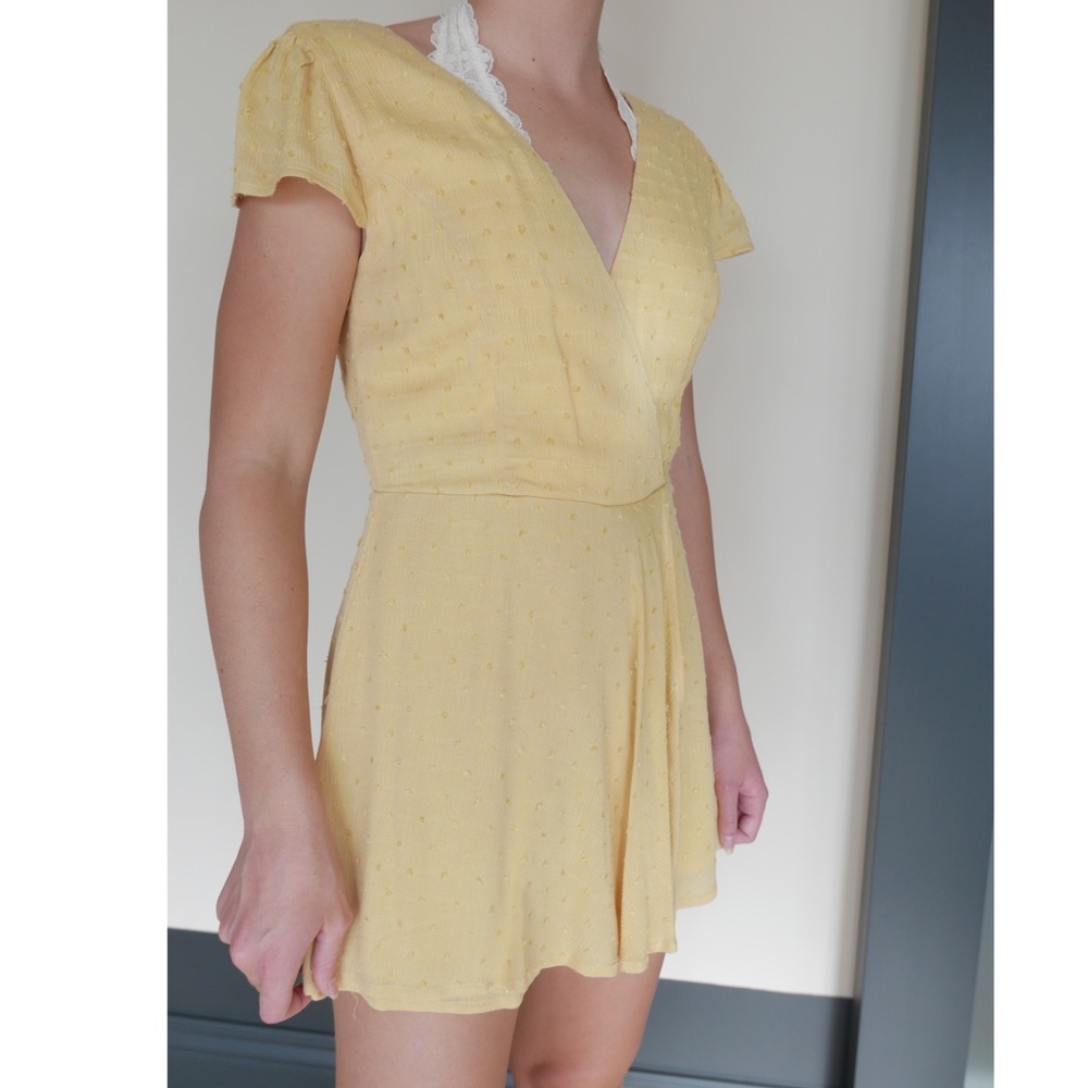 Yellow jumper